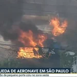 Avião