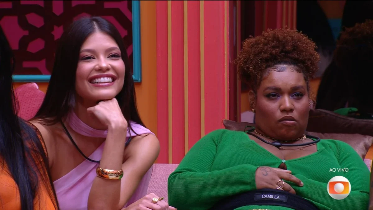 Vitória Strada e Camila